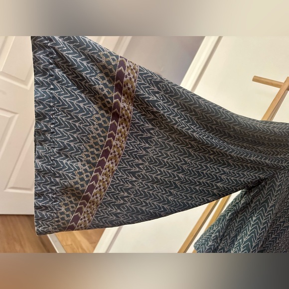 Free People top with bell sleeves - Picture 2 of 2